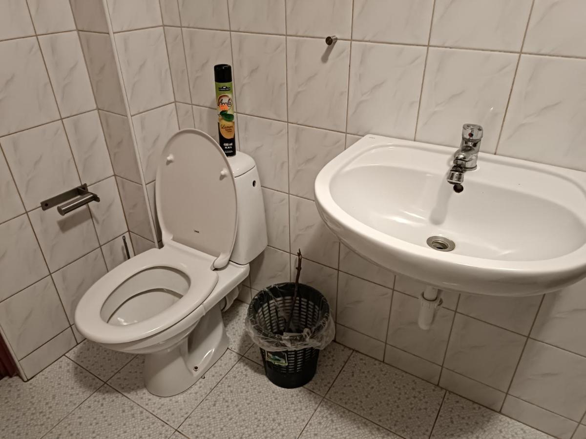 Hostel Sunrise Liwska Warszawa Eksteriør bilde