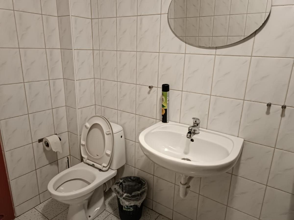 Hostel Sunrise Liwska Warszawa Eksteriør bilde
